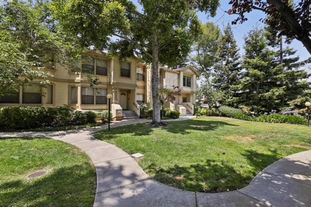 963 La Mesa Ter, Sunnyvale CA: https://media.crmls.org/mediaz/d6c79c39-291d-4320-abd6-6ee99f6d2882.jpg