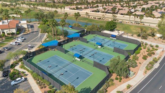 39910 Corte De Moda, Indio CA: https://media.crmls.org/mediaz/d6c80181-14c6-4286-9615-a4493973ebce.jpg
