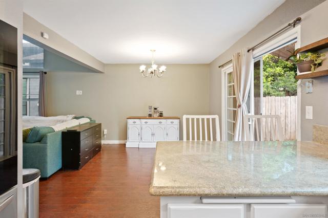 2714 Crownridge Ln, Spring Valley CA: https://media.crmls.org/mediaz/d6c84a11-f87f-42b2-874d-d06d2abbd9dd.jpg