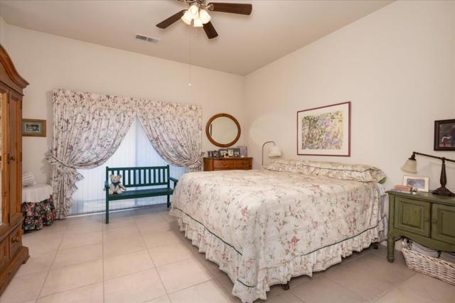 1130 Minarets Avenue, Clovis CA: https://media.crmls.org/mediaz/d6c9ea46-af45-45ba-abd2-de555a528f88.jpg