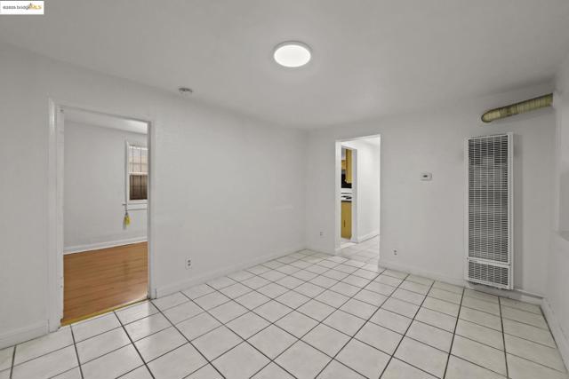 1311 87Th Ave, Oakland CA: https://media.crmls.org/mediaz/d6cb6952-e689-4968-bfee-be329f7d486b.jpg