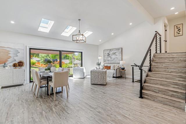 19680 Crestbrook Drive, Saratoga CA: https://media.crmls.org/mediaz/d6cb9b17-6667-44ee-892a-20d4dc00a56f.jpg