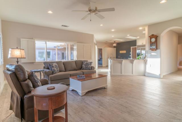 30646 Red Hawk Road, Valley Center CA: https://media.crmls.org/mediaz/d6cc3c8b-ab27-4d6c-9e24-d1dc86390d75.jpg