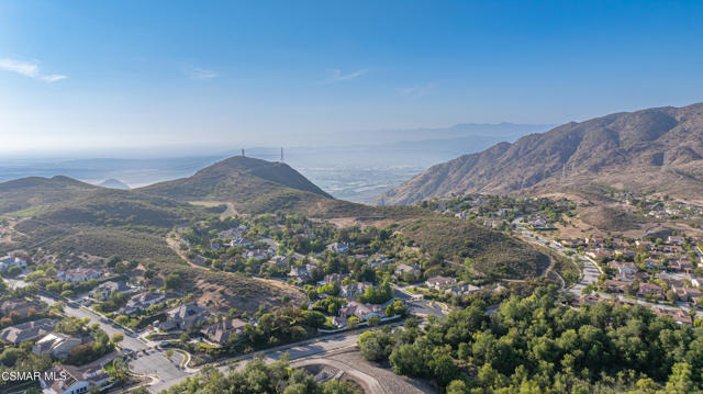 5314 Via Dolores, Newbury Park CA: https://media.crmls.org/mediaz/d6cc7245-45a2-4a0c-88e2-b74a87eccb7e.jpg