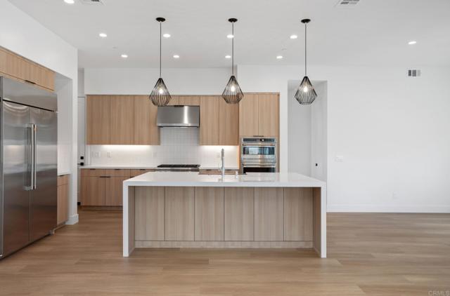 Detail Gallery Image 5 of 41 For 1220 Stonemark Place #MAIN HOUSE,  Vista,  CA 92081 - 6 Beds | 5 Baths