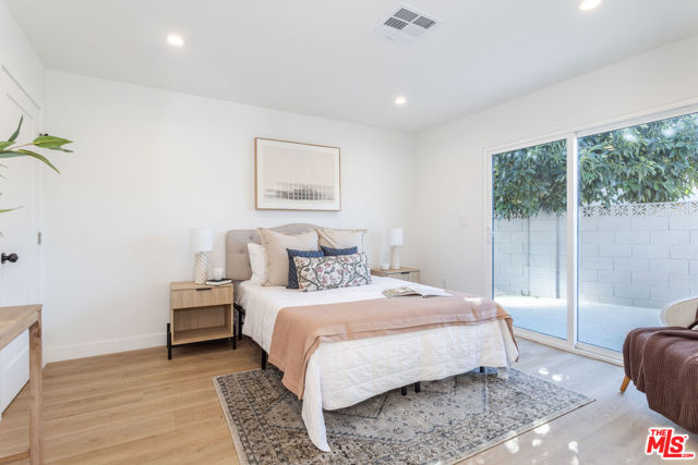 14365 Berg Street, Sylmar CA: https://media.crmls.org/mediaz/d6cce7e9-4a8c-4e4d-b00b-0b9313ed273b.jpg