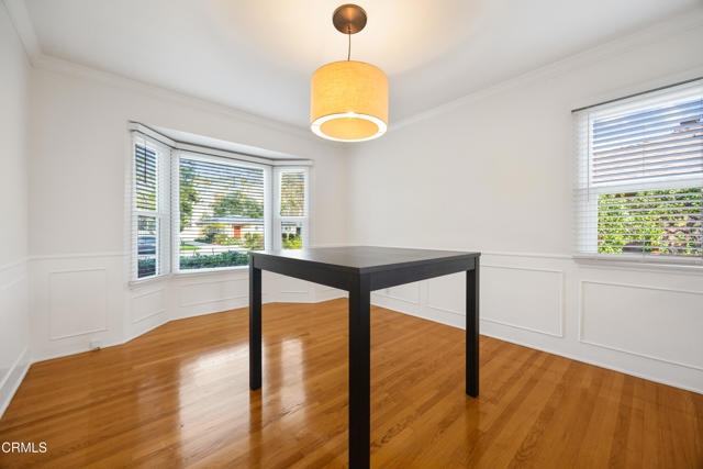 Detail Gallery Image 6 of 24 For 2380 Queensberry Rd, Pasadena,  CA 91104 - 3 Beds | 2 Baths