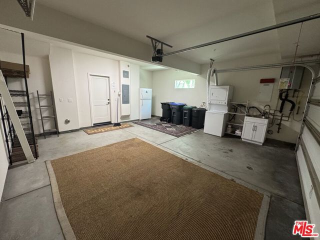 905 E Mason Lane, Anaheim CA: https://media.crmls.org/mediaz/d6cdb03c-047c-4ca5-b2c3-27577481981c.jpg