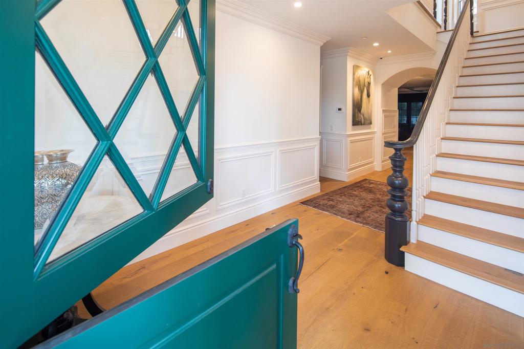 MLS #250001296SD img 6