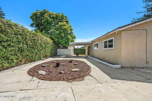 2142 Atwater Avenue, Simi Valley CA: https://media.crmls.org/mediaz/d6ce4a40-a5e3-45de-ab55-43419acca99e.jpg