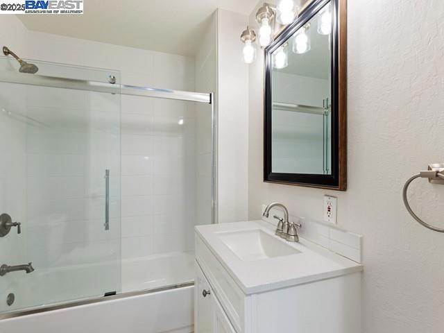 2752 Morgan Dr, San Ramon CA: https://media.crmls.org/mediaz/d6cf1671-51c4-4555-b791-975ff9004534.jpg