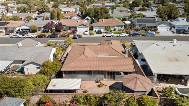 271 Goodrich Street, Hayward CA: https://media.crmls.org/mediaz/d6cfe836-2f53-400f-95a2-ef15822f4dfc.jpg