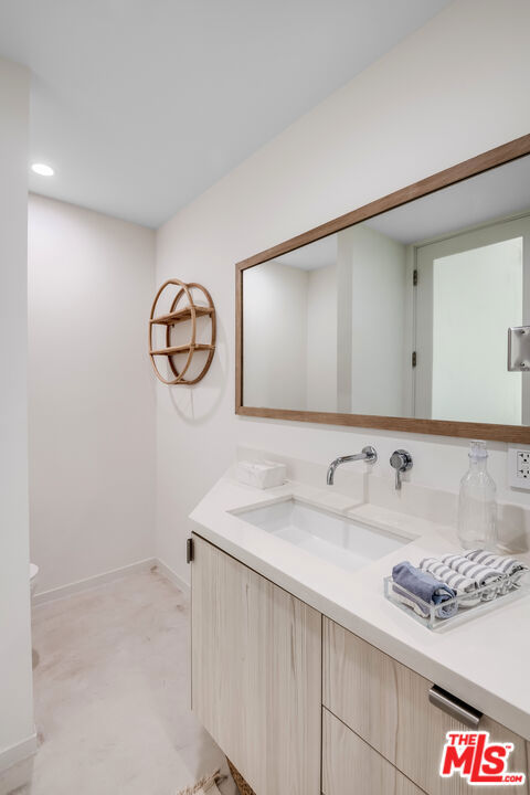 2407 San Marco Drive, Los Angeles CA: https://media.crmls.org/mediaz/d6cff4f8-8491-44e4-ba94-ebf56a810959.jpg