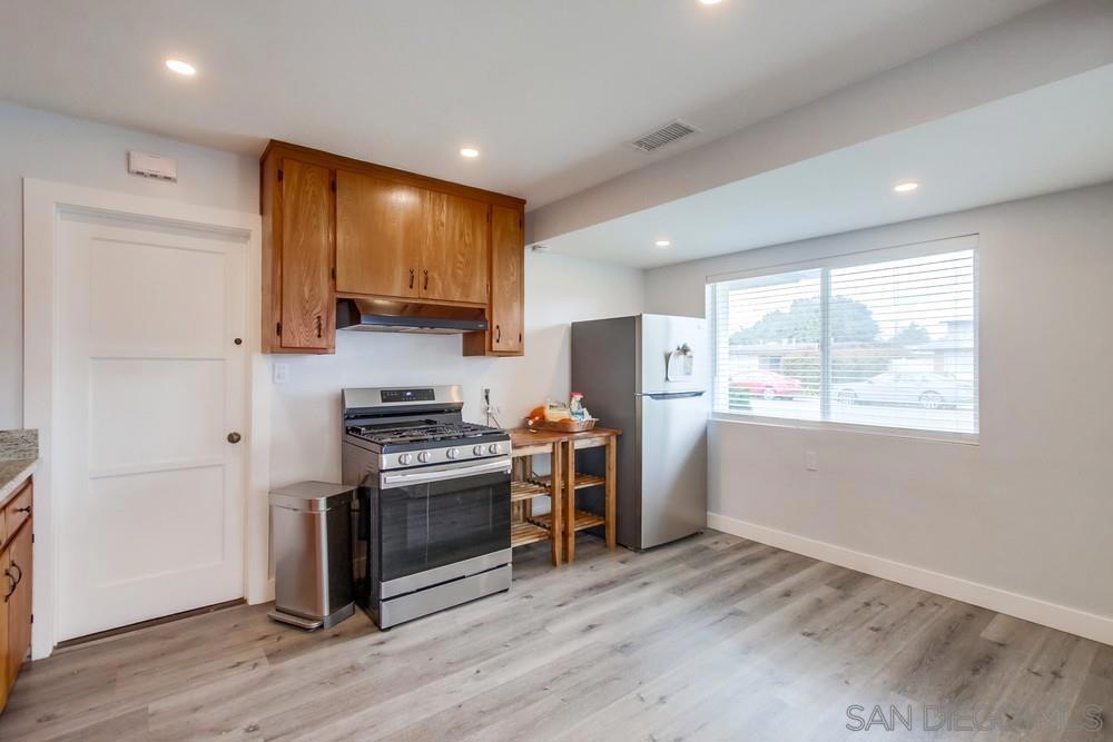 6375 Thorn St - photo 9