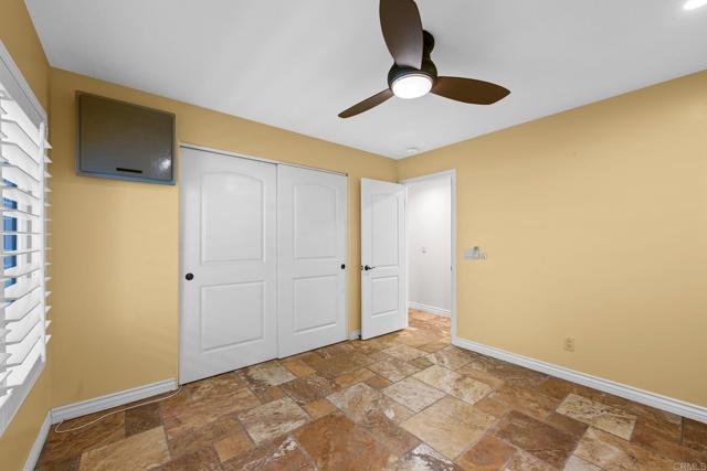 515 S Sierra Avenue, Solana Beach CA: https://media.crmls.org/mediaz/d6d0785f-be8c-43dd-b9a9-9033c8b47493.jpg