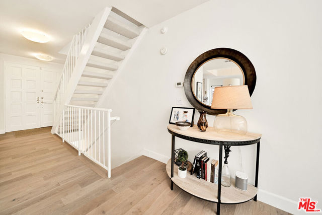 1012 10th Street, 6 photo 3