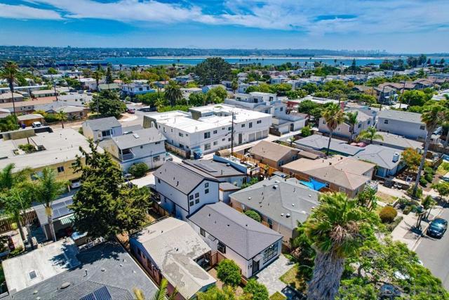 4053 55 Jewell St, San Diego CA: https://media.crmls.org/mediaz/d6d1070c-2a15-4603-a10e-e8c09325c34e.jpg
