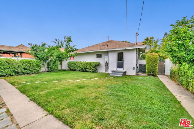 1304 -1306 W 48th Street, Los Angeles CA: https://media.crmls.org/mediaz/d6d450e9-f046-4416-b093-dd1b64d5475f.jpg