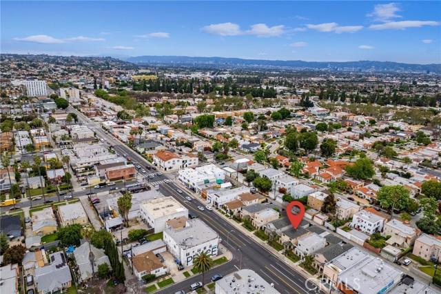 2627 W Vernon Avenue, Los Angeles CA: https://media.crmls.org/mediaz/d6d465bb-2eca-4217-9702-0d9f1030c5a6.jpg