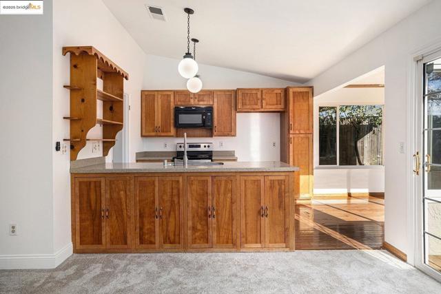 1916 Gamay DR, Oakley CA: https://media.crmls.org/mediaz/d6d47c44-5344-46ae-b30d-cbfa4c9e7004.jpg