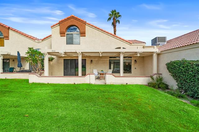 76955 Turendot Street, Palm Desert CA: https://media.crmls.org/mediaz/d6d4bc29-18a9-496f-b393-2d51293f35be.jpg