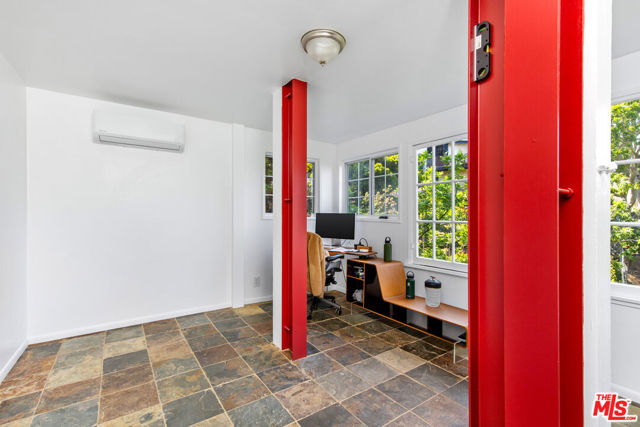 6933 Vanland Trail, Los Angeles CA: https://media.crmls.org/mediaz/d6d5d622-8af7-493b-b2e4-d9c6c9f0c6b4.jpg