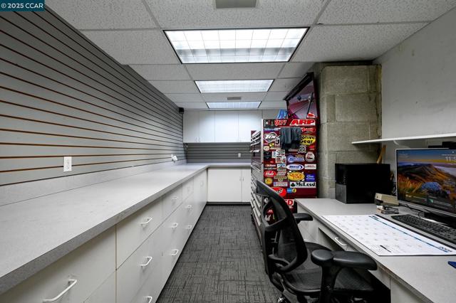 1883 Piedras Cir, Alamo CA: https://media.crmls.org/mediaz/d6d66eec-63fb-429e-a425-f94098598b53.jpg