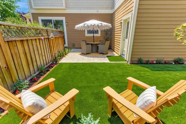 221 Creekside Village Drive, Los Gatos CA: https://media.crmls.org/mediaz/d6d68ffe-cc71-493e-8445-b13a3a66d971.jpg