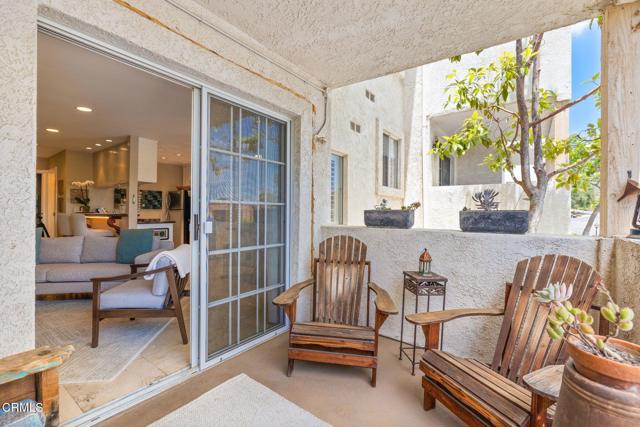 2623 Antonio Drive, Camarillo CA: https://media.crmls.org/mediaz/d6d6fde0-8623-49d6-8101-b4b4d18468cf.jpg