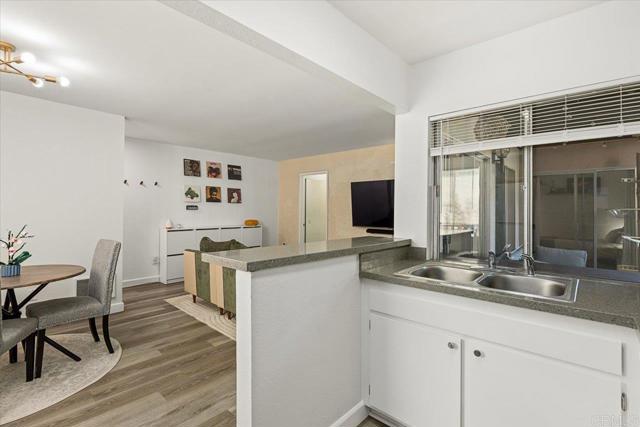 Detail Gallery Image 10 of 37 For 7980 Mission Center Ct #F,  San Diego,  CA 92108 - 1 Beds | 1 Baths