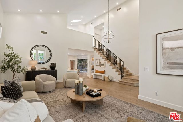 4 Bed Home for Sale in Sherman Oaks, California