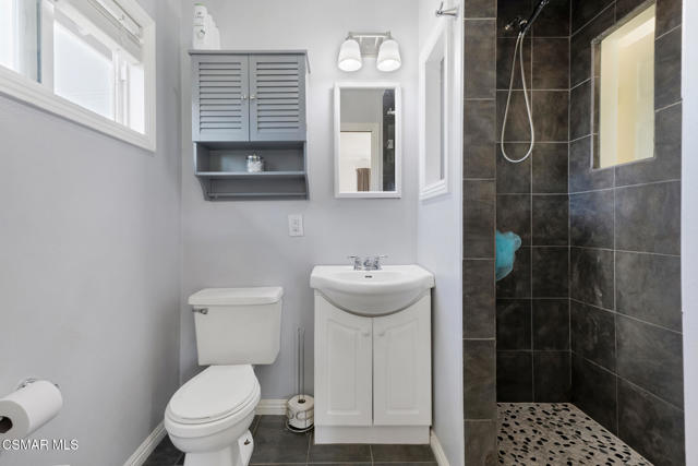 2141 Fitzgerald Road, Simi Valley CA: https://media.crmls.org/mediaz/d6d7f394-2f02-4dea-b363-a4cf96d5d2ed.jpg