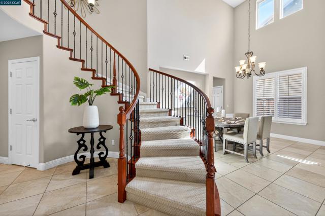 Image 30 of 60 For 6 Tullach Pl