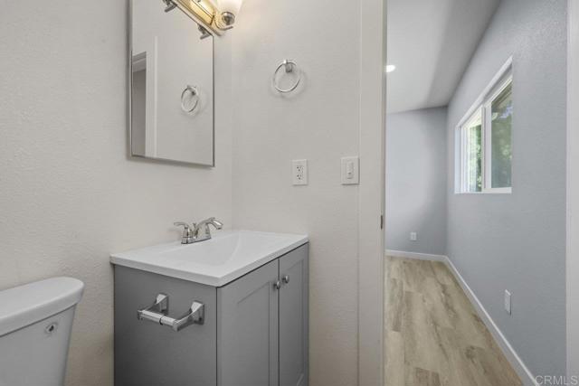 8566 Atlas View Drive, Santee CA: https://media.crmls.org/mediaz/d6d8d50c-3f93-425e-bbcb-f61dd437d45e.jpg