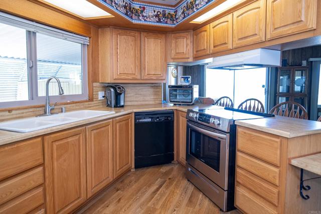 Detail Gallery Image 4 of 17 For 1490 S Orange #123,  El Cajon,  CA 92020 - 2 Beds | 2 Baths