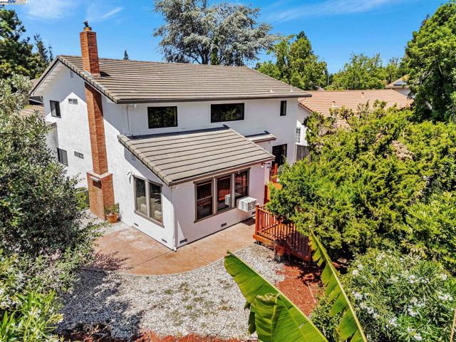 39622 Benavente Ave, Fremont CA: https://media.crmls.org/mediaz/d6d9b948-cb0b-4c62-8fb3-418e5b79cd72.jpg