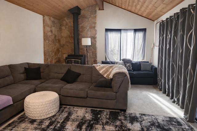 1551 Vallejo Drive, Hollister CA: https://media.crmls.org/mediaz/d6da51d7-bf98-4296-9eea-103a54346db2.jpg