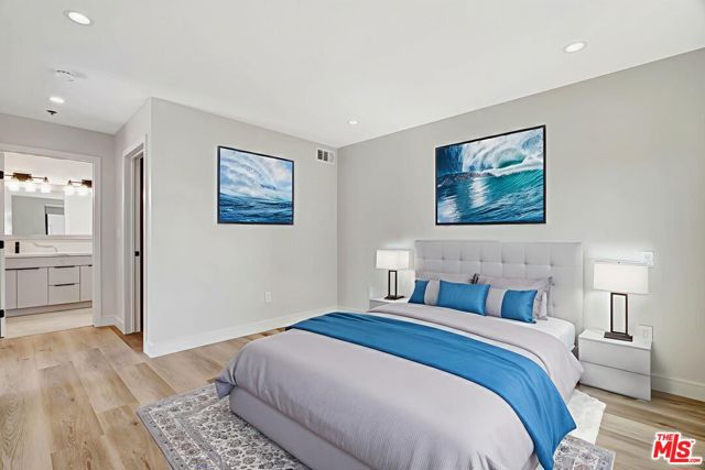 1921 Federal Avenue, Los Angeles CA: https://media.crmls.org/mediaz/d6da8f17-6b66-4920-9987-f068ee9efd0f.jpg
