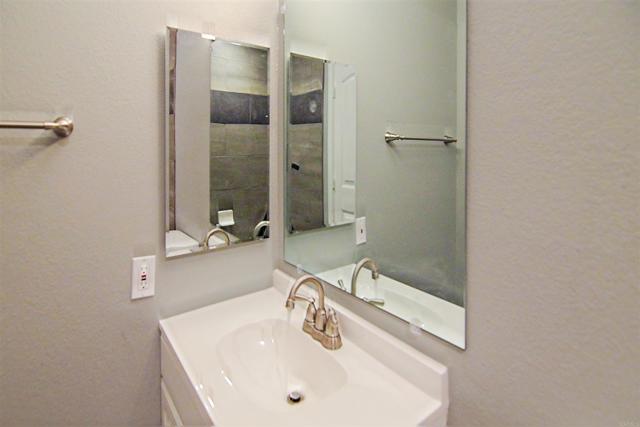 Detail Gallery Image 17 of 19 For 10760 N Magnolia Ave #B6,  Santee,  CA 92071 - 3 Beds | 1/1 Baths