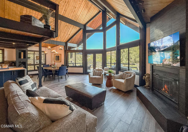 123 Lake Sherwood Drive, Lake Sherwood CA: https://media.crmls.org/mediaz/d6db703c-3906-47f5-b7d3-eb25f6880c35.jpg