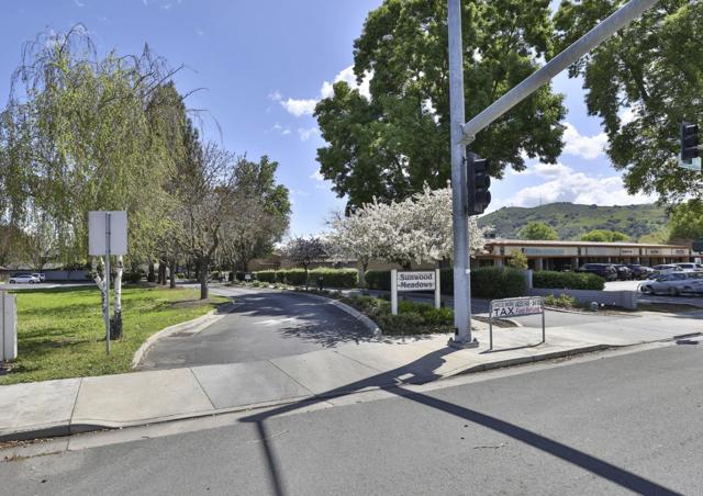 160 Sunwood Meadows Place, San Jose CA: https://media.crmls.org/mediaz/d6dc1287-3e79-47c2-878f-d96b7df81aa3.jpg