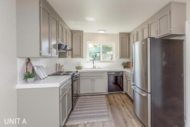 1275 Gainsborough Drive, Sunnyvale CA: https://media.crmls.org/mediaz/d6dccab1-f1b4-474c-baee-d0cfcb57d329.jpg