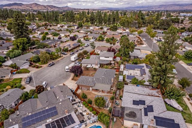 8420 David Court, Gilroy CA: https://media.crmls.org/mediaz/d6dd50fa-c30c-4a0e-ae3f-4f0e46cc6fca.jpg