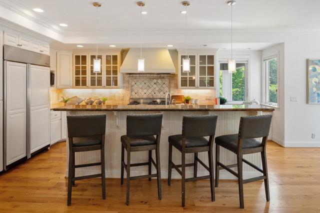 1509 Los Montes Drive, Burlingame CA: https://media.crmls.org/mediaz/d6dd62e6-9335-46f9-8b3a-3462fa5df108.jpg