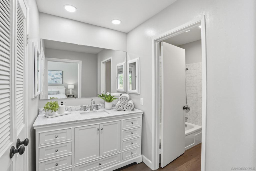 3793 Balboa Ter - photo 17