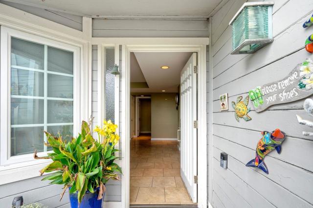 Detail Gallery Image 4 of 65 For 2132 S. Coast Hwy, Oceanside,  CA 92054 - 2 Beds | 2 Baths