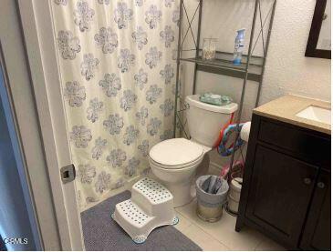 Detail Gallery Image 4 of 21 For 3811 Triton Dr, Palmdale,  CA 93550 - 3 Beds | 2 Baths