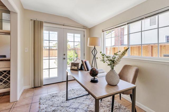 2081 Sheraton Drive, Santa Clara CA: https://media.crmls.org/mediaz/d6dee98f-89ad-4fc6-952c-8f7f2dc982e4.jpg