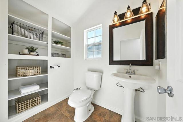 3801 Via De La Bandola, San Ysidro CA: https://media.crmls.org/mediaz/d6df56f4-e7c2-4fa3-93e6-86d6297939ca.jpg
