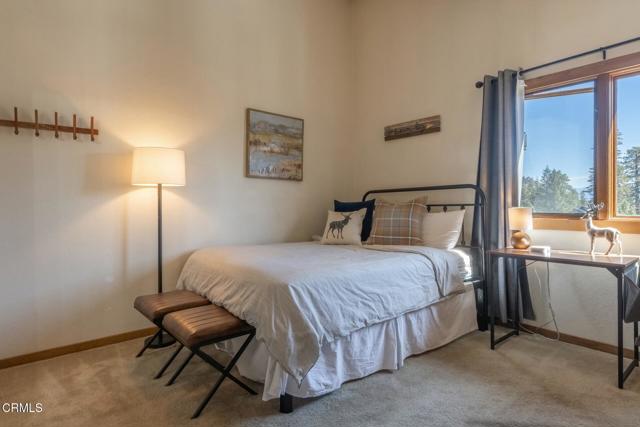 435 Lakeview Boulevard, Mammoth Lakes CA: https://media.crmls.org/mediaz/d6df6ec8-3606-4bbc-a330-fbe590f303bf.jpg